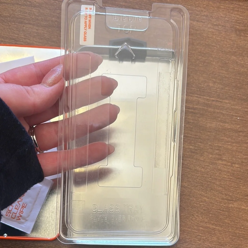 On Running Black Screen Protector for Mobile Devices